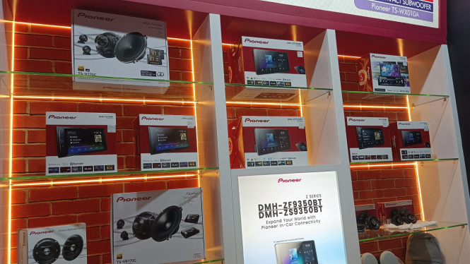 Audio sistem mobil Pioneer