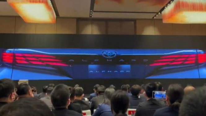Bocoran eksterior All New Toyota Alphard