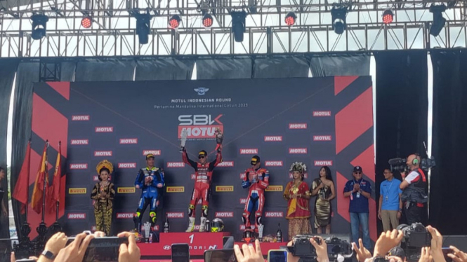 Podium race kedua WSBK Mandalika 2023