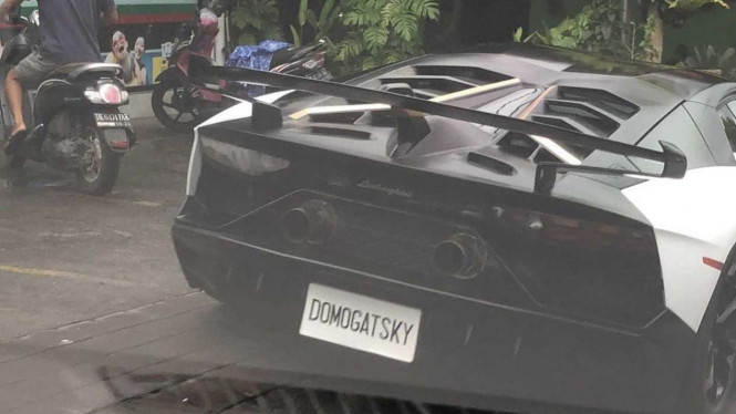 Pelat nomor palsu di Bali