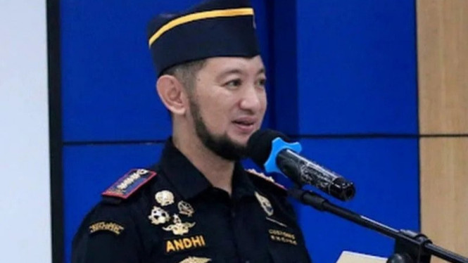 Kepala Bea Cukai Makassar Andhi Pramono