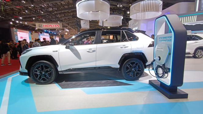 Toyota RAV4 GR Sport PHEV
