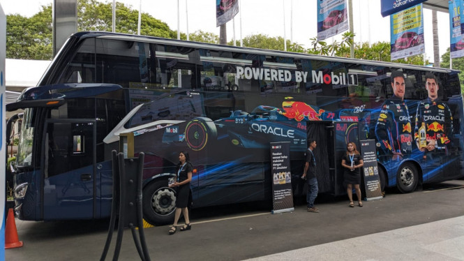 Mobil 1 hadir di GJAW 2023 dalam bentuk bus