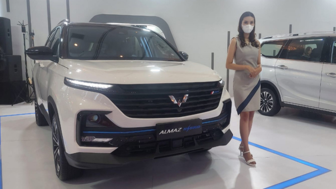 Wuling Almaz Hybrid di GJAW 2023