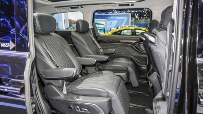 Mobil listrik MG Maxus 9