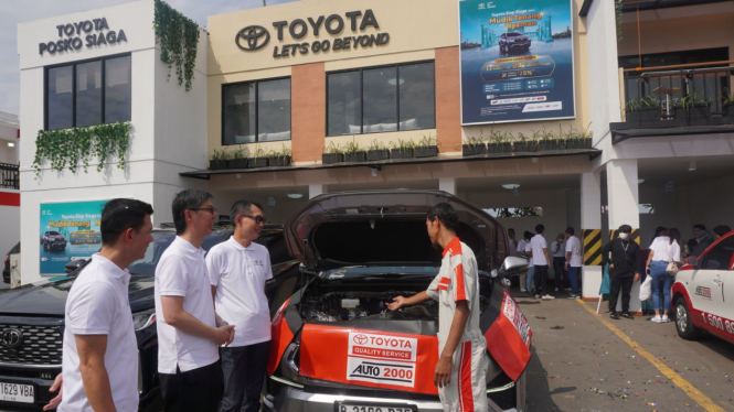 Posko mudik Toyota di Cikampek KM 57