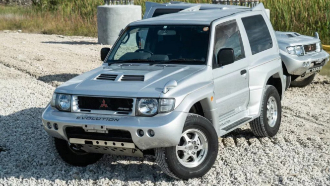 Mitsubishi Pajero Evolution