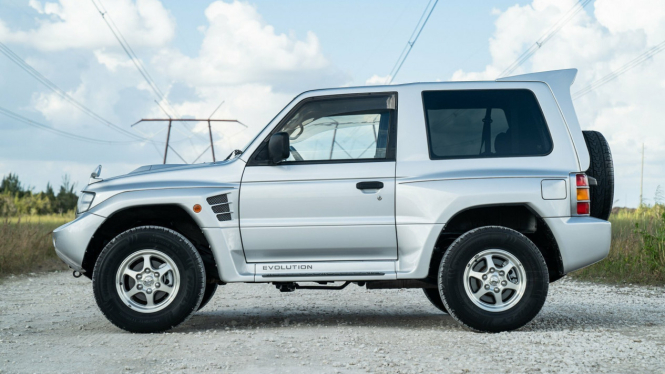 Mitsubishi Pajero Evolution