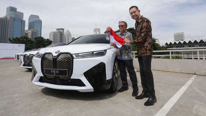BMW iX mobil listrik paling mahal di KTT Asean
