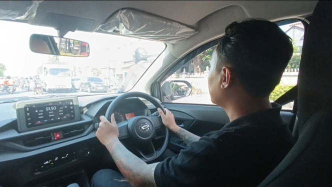 Test drive All New Daihatsu Ayla