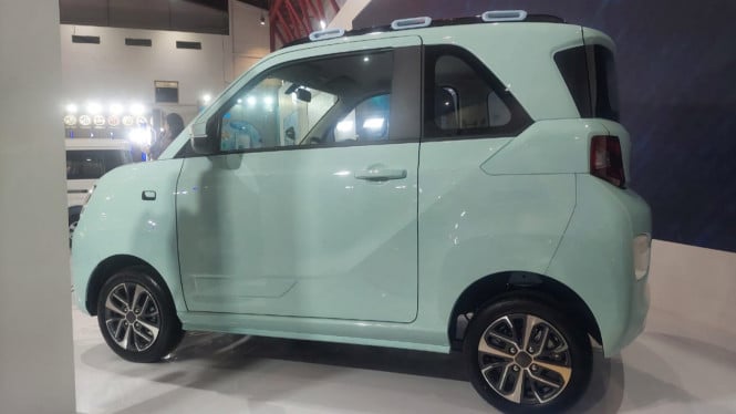 Mobil listrik Seres E1