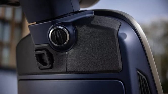 Keyless pada Vespa GTS 2023