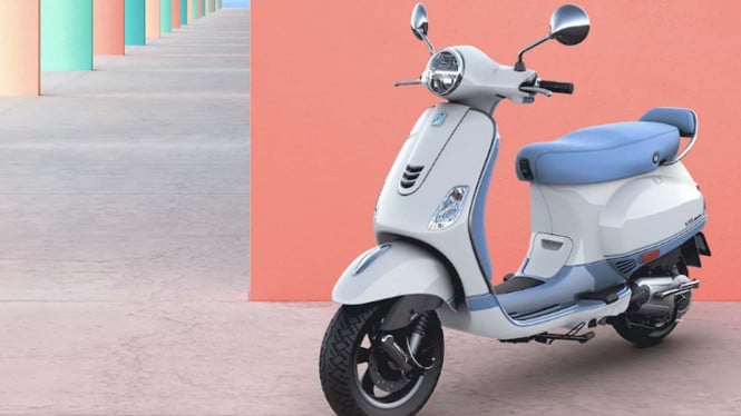 Vespa Dual Series di India