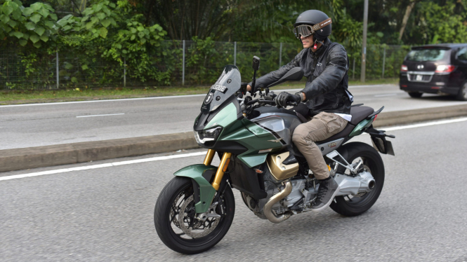 Moto Guzzi V100 Mandello