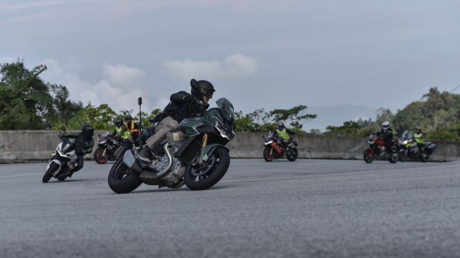 Moto Guzzi V100 Mandello