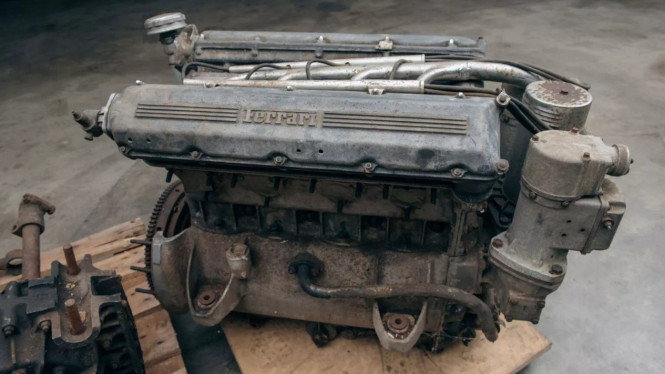 Ferrari 500 Mondial Spider Series I tahun 1954