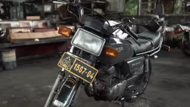 Honda GL Komjen Fadil Imran