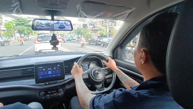 Test drive Suzuki XL7 Hybrid