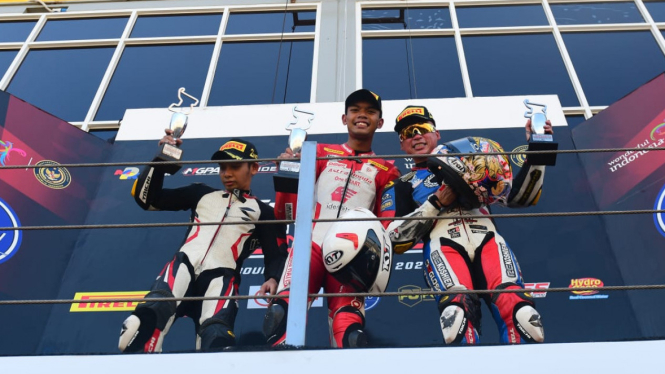 Pembalap Astra Honda Racing Team (AHRT) raih podium