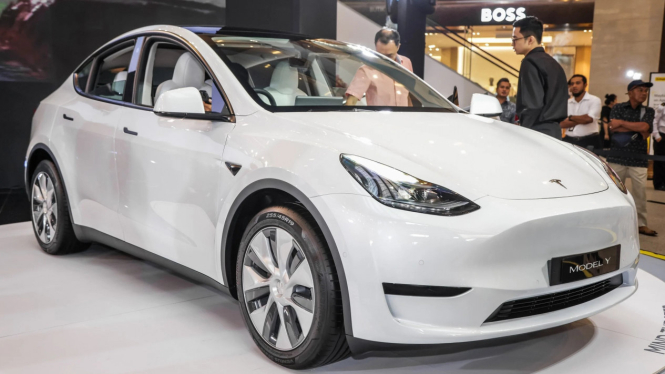 Tesla Model Y meluncur di Malaysia