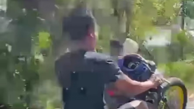 3 aksi standing motor yang memalukan