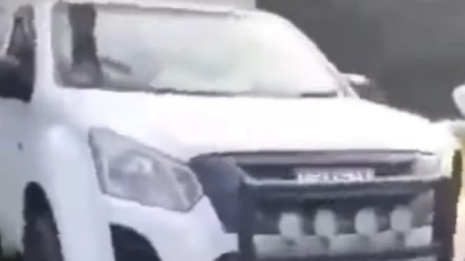 Viral sopir mesum sama cewek cantik di mobil pikap