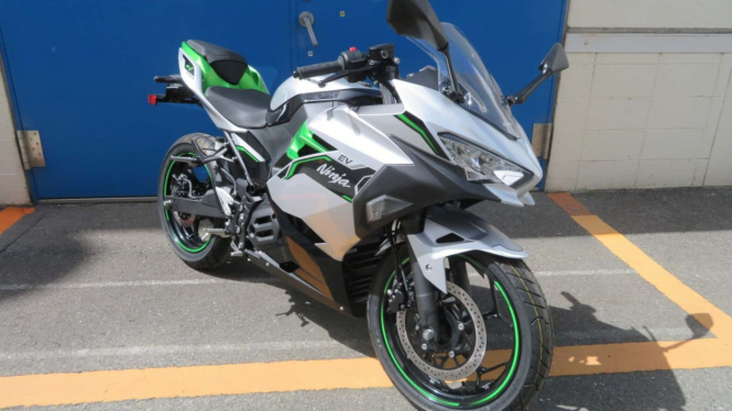 Kawasaki E1, motor sport listrik