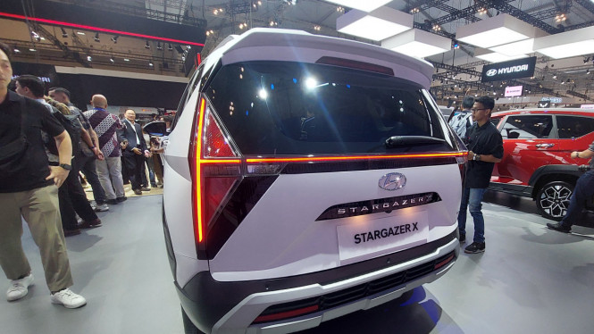 Hyundai Stargazer X  di GIIAS 2023