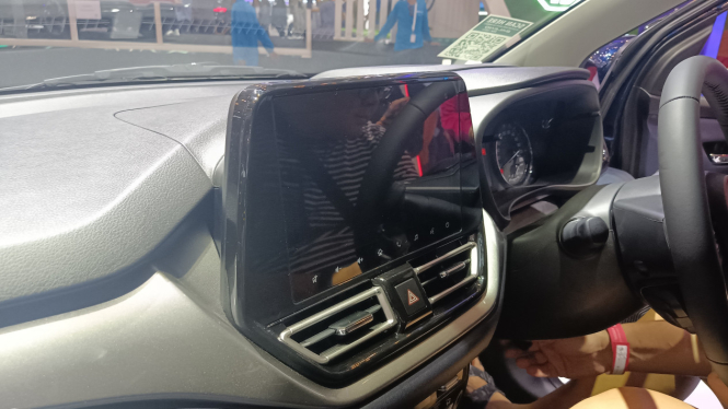Head unit Suzuki Baleno