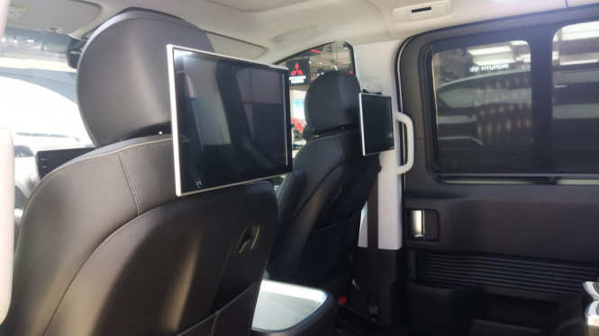 Hyundai Staria Business by Lombardi