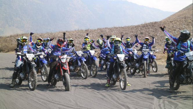 Yamaha WR 155 R