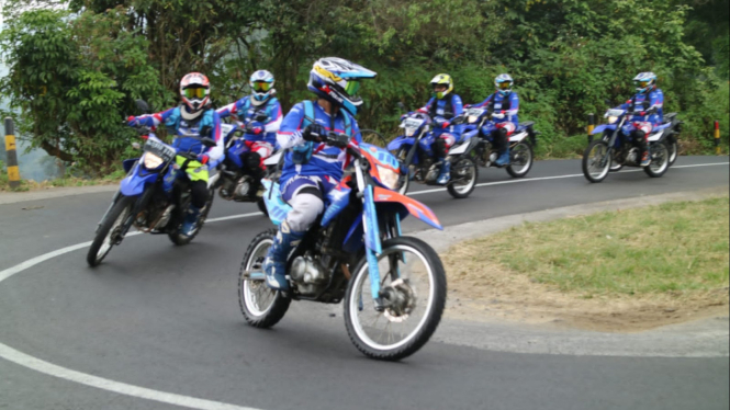 Yamaha WR 155 R