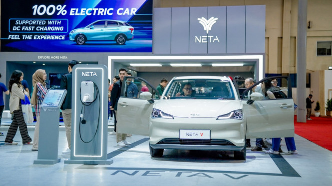 Penjualan mobil listrik Neta di GIIAS 2023