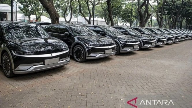 Ratusan mobil listrik di KTT Asean