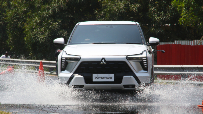 Mitsubishi XForce