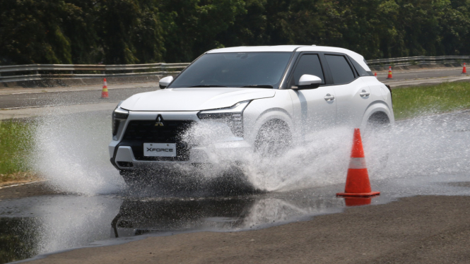 Mitsubishi XForce