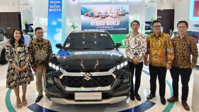 Suzuki umbar promo di GIIAS Surabaya