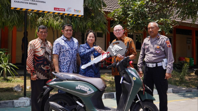 Safety riding Astra Honda Motor (AHM)