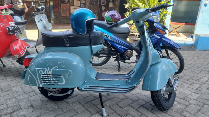 Elders Kolabroasi Vespa Konversi Listrik dengan Slank