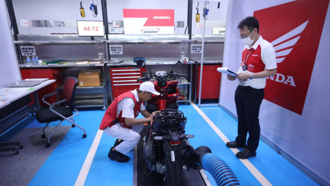 Adu Teknisi Motor Honda Indonesia