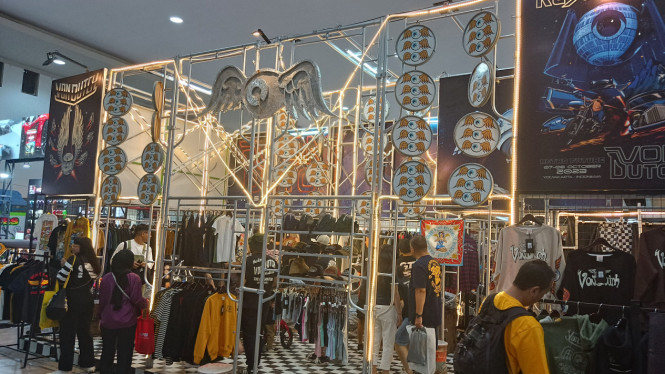 Von Dutch diskon di Kustomfest
