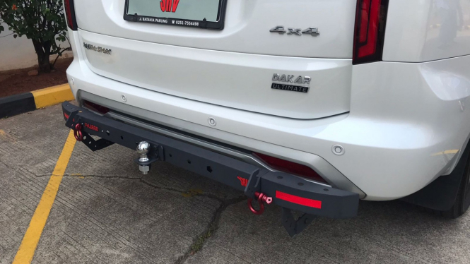 Aksesoris bumper mobil