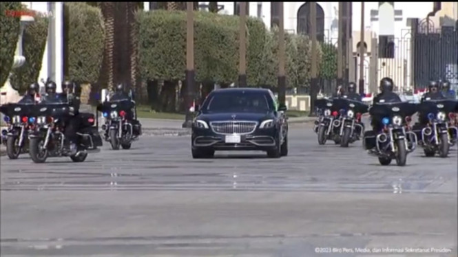 Jokowi naik Mercedes-Maybach S600 Pullman Guard