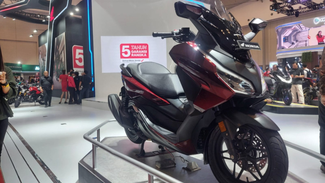 Honda Forza di IMOS 2023