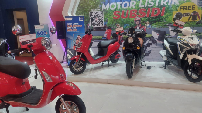 Motor listrik di IMOS 2023