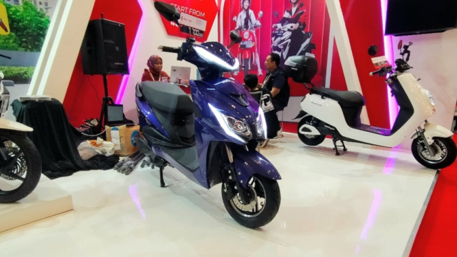 Motor listrik di IMOS 2023