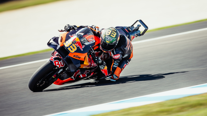 Pembalap Red Bull KTM, Brad Binder