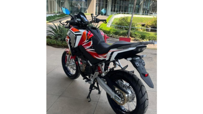 Hadiah Honda CB150X