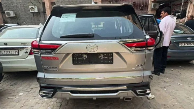 Toyota Innova Zenix Dimodifikasi Mirip Alphard