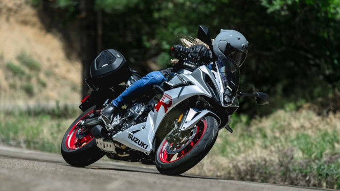 Suzuki GSX-8R tahun 2024
